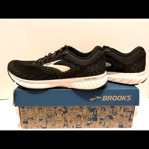 Brooks women’s running shoes